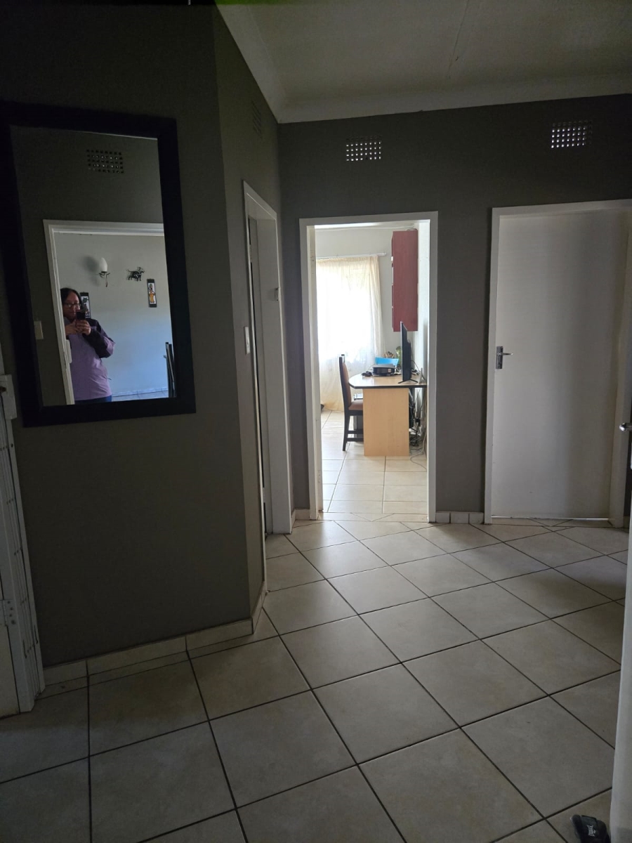 3 Bedroom Property for Sale in Wilkoppies North West